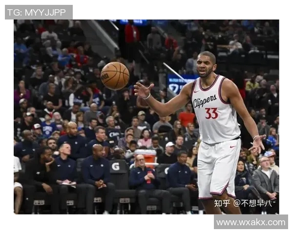 NBA常规赛热火客场120-119险胜快船 阿德巴约25分10篮板